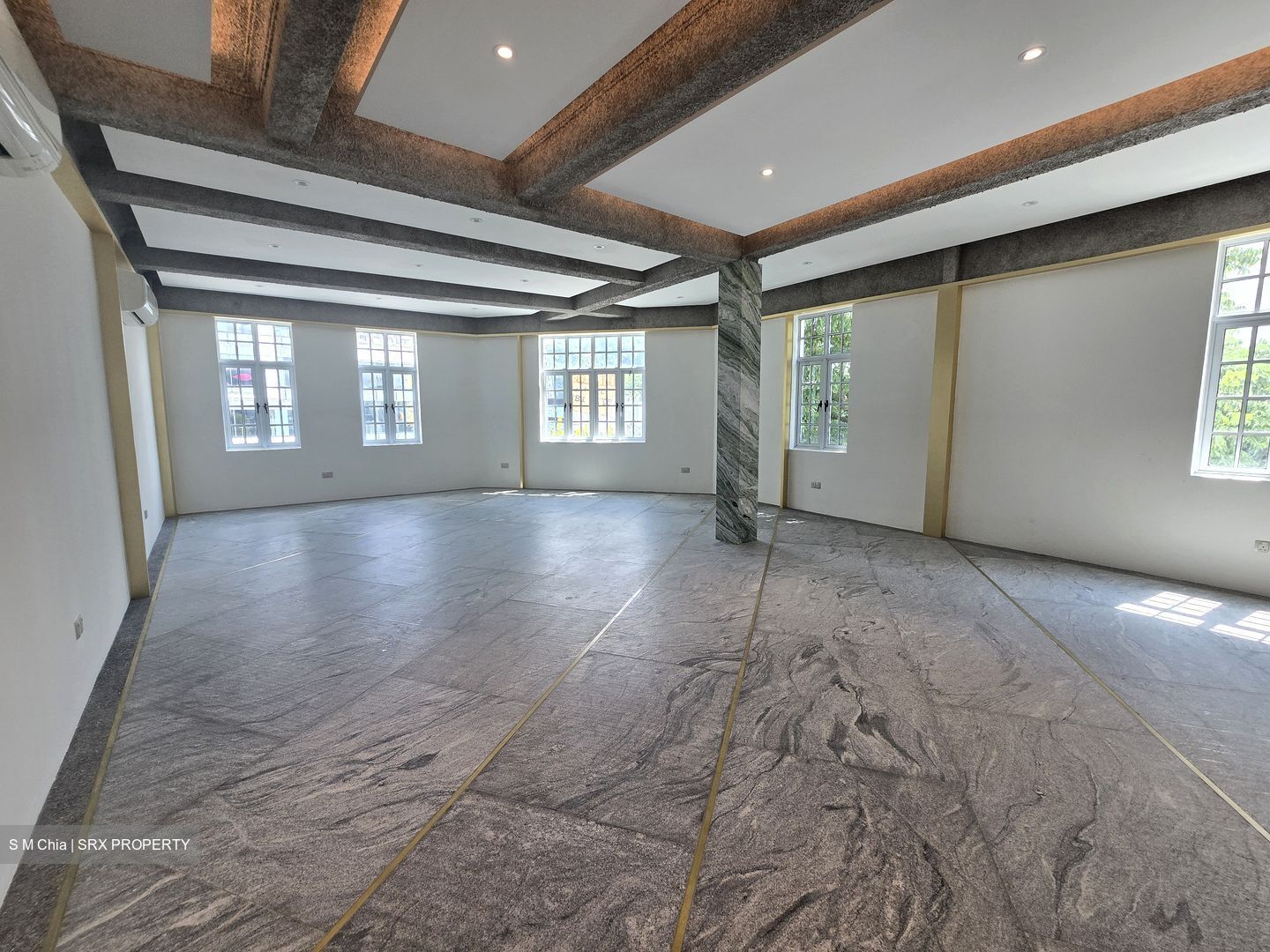 New Bridge Road (D1), Office #588801051